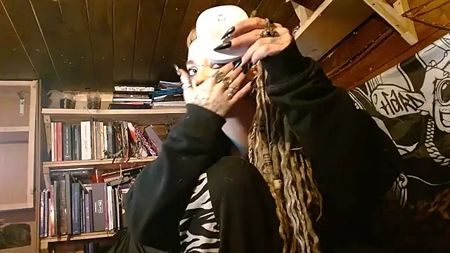 spiralhokkaido23 online show from 03-27-26, 06:22