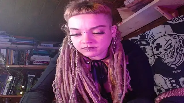 spiralhokkaido23 online show from 04-12-26, 08:39