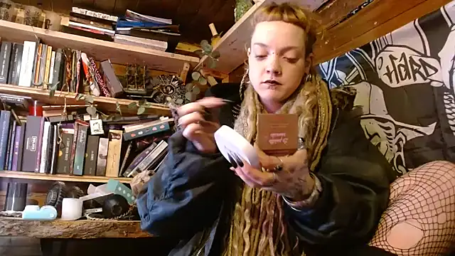 spiralhokkaido23 online show from 03-26-26, 11:08