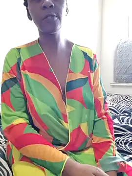 Snapshot of princess-boobz chatting on 02-19-26, 06:21 princess-boobz online show from 02-19-26, 06:21