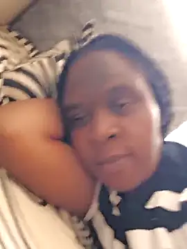 Snapshot of princess-boobz chatting on 02-20-26, 10:17 princess-boobz online show from 02-20-26, 10:17