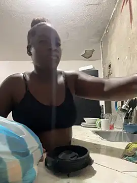 Snapshot of Guianna27 chatting on 01-15-26, 12:36 Guianna27 online show from 01-15-26, 12:36