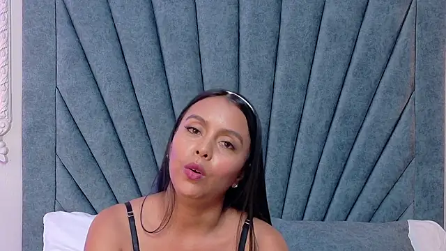 Celeste-Brown- online show from 01-12-26, 08:15