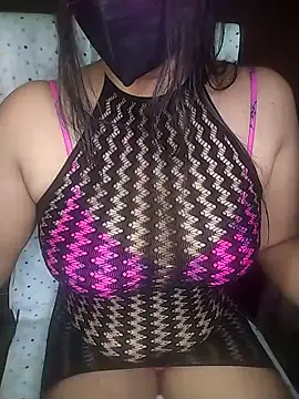 Snapshot of mileez_secret chatting on 01-13-26, 07:18 mileez secret online show from 01-13-26, 07:18