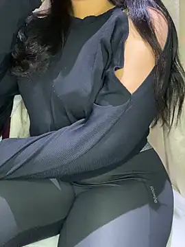 Snapshot of Lina_Velvet_ chatting on 01-11-26, 04:30 Lina Velvet online show from 01-11-26, 04:30