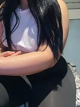 Snapshot of Lina_Velvet_ chatting on 04-29-26, 12:59 Lina Velvet online show from 04-29-26, 12:59