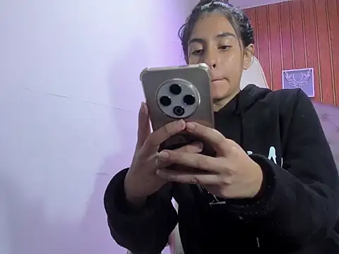 Snapshot of chiquita_lover_ chatting on 02-03-26, 06:57 chiquita lover online show from 02-03-26, 06:57