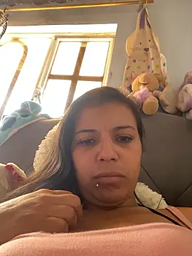 cinthia2011 online show from 01-18-26, 06:00