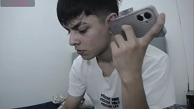 Loganjhonson19 online show from 01-09-26, 03:13