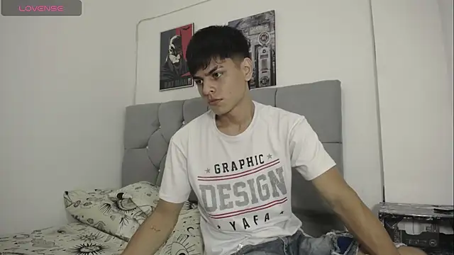 Loganjhonson19 online show from 01-07-26, 02:38