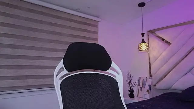 mia gatesvg online show from 02-12-26, 03:06