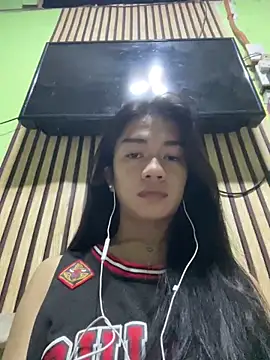 EnviousMaddie online show from 03-20-26, 06:20