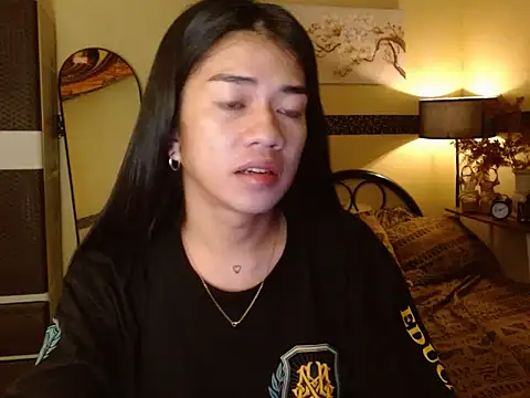Snapshot of EnviousMaddie chatting on 04-23-26, 05:47 EnviousMaddie online show from 04-23-26, 05:47