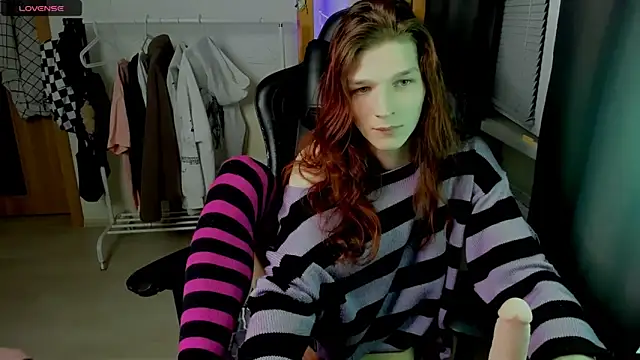 iceseeker2 online show from 04-15-26, 07:18