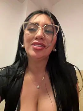 nataliia queen  online show from 03-16-26, 03:25