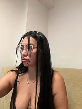 nataliia queen  online show from 05-17-26, 11:16