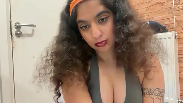 fayfay21xh online show from 02-28-26, 06:51