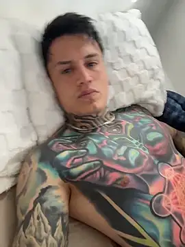 Chrissblack online show from 02-04-26, 01:39