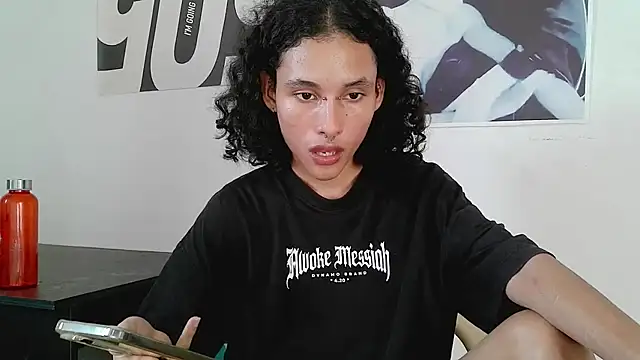 Snapshot of DeusGoth chatting on 07-11-26, 10:43 DeusGoth online show from 07-11-26, 10:43
