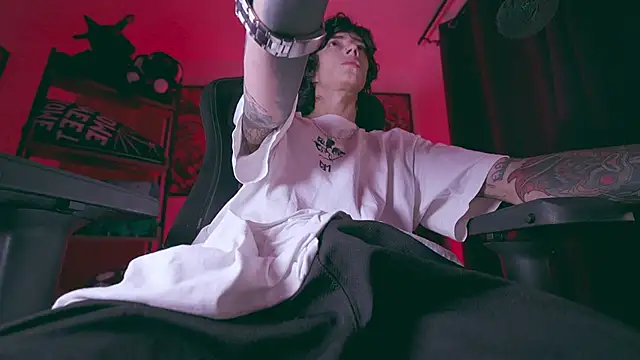 Olliver   y online show from 02-27-26, 03:18