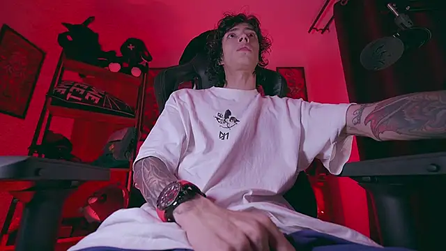 Olliver   y online show from 02-03-26, 02:32