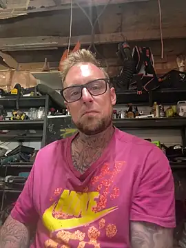 WIDBIGWHITECOCK online show from 05-17-26, 05:18
