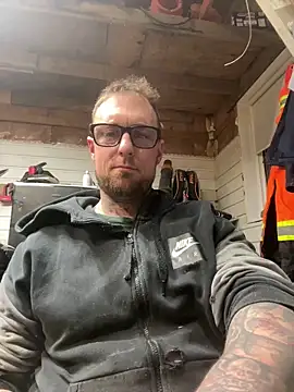 WIDBIGWHITECOCK online show from 02-05-26, 05:14