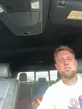 WIDBIGWHITECOCK online show from 04-19-26, 07:38