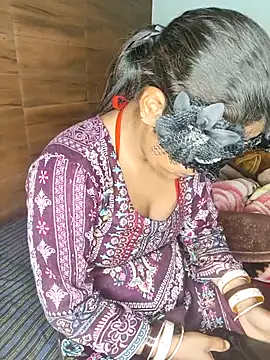 Snapshot of catstar143 chatting on 02-19-26, 07:33 catstar143 online show from 02-19-26, 07:33