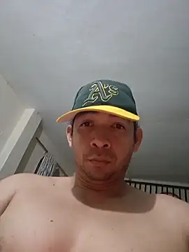 paladito01 online show from 05-05-26, 04:04