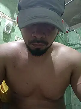 Snapshot of paladito01 chatting on 02-15-26, 06:47 paladito01 online show from 02-15-26, 06:47