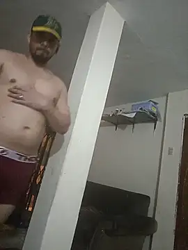 Snapshot of paladito01 chatting on 02-12-26, 05:29 paladito01 online show from 02-12-26, 05:29