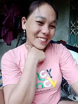 Snapshot of vanvan005 chatting on 07-17-26, 11:29 vanvan005 online show from 07-17-26, 11:29