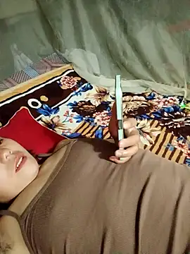 vanvan005 online show from 04-14-26, 01:27