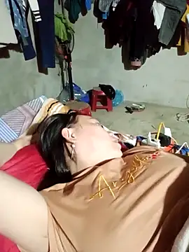 Snapshot of vanvan005 chatting on 02-07-26, 01:19 vanvan005 online show from 02-07-26, 01:19