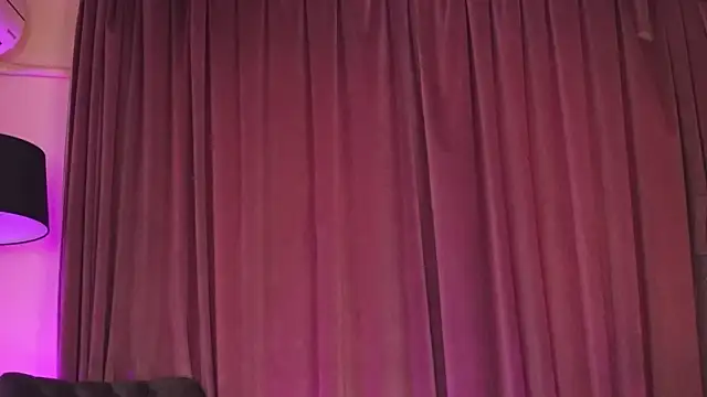 Snapshot of ZariaaVera chatting on 05-07-26, 04:39 ZariaaVera online show from 05-07-26, 04:39