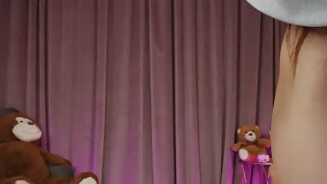 ZariaaVera online show from 03-12-26, 07:51