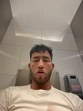 liam bronw online show from 05-12-26, 04:24