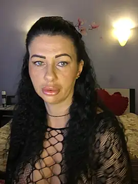IRISWHITE17 online show from 06-01-26, 03:07
