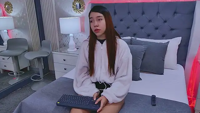 VioletFroost online show from 02-01-26, 12:25