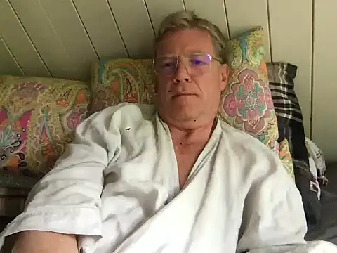 abibull online show from 05-17-26, 07:52