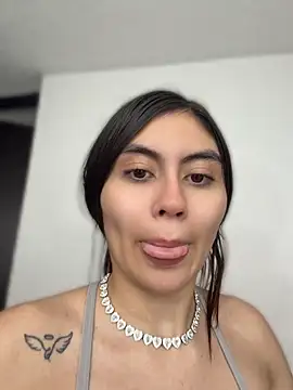 Stormi th online show from 04-19-26, 05:36