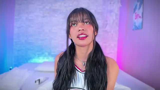 ayla lux online show from 02-24-26, 04:57