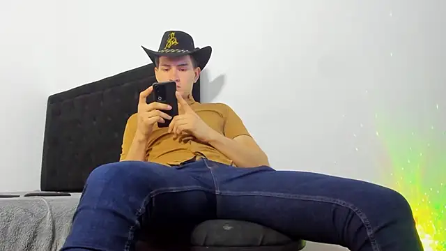 camilo model online show from 02-26-26, 01:38