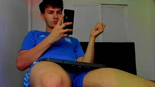 camilo model online show from 05-12-26, 02:19