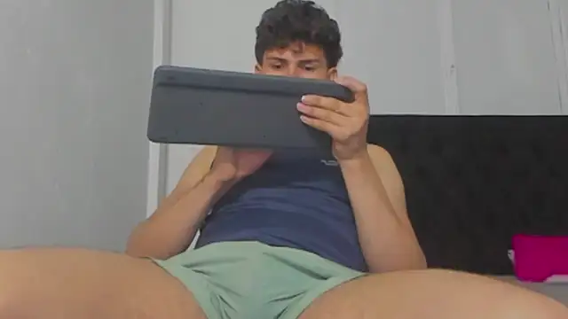 camilo model online show from 05-18-26, 05:45