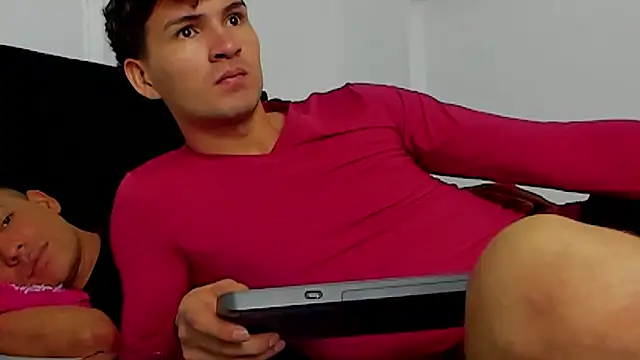 camilo model online show from 05-13-26, 12:28