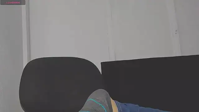camilo model online show from 05-21-26, 04:54