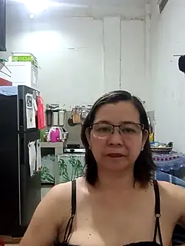 Snapshot of Olivia_74 chatting on 01-18-26, 02:09 Olivia 74 online show from 01-18-26, 02:09