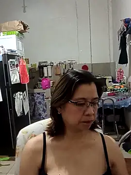 Snapshot of Olivia_74 chatting on 02-13-26, 03:34 Olivia 74 online show from 02-13-26, 03:34